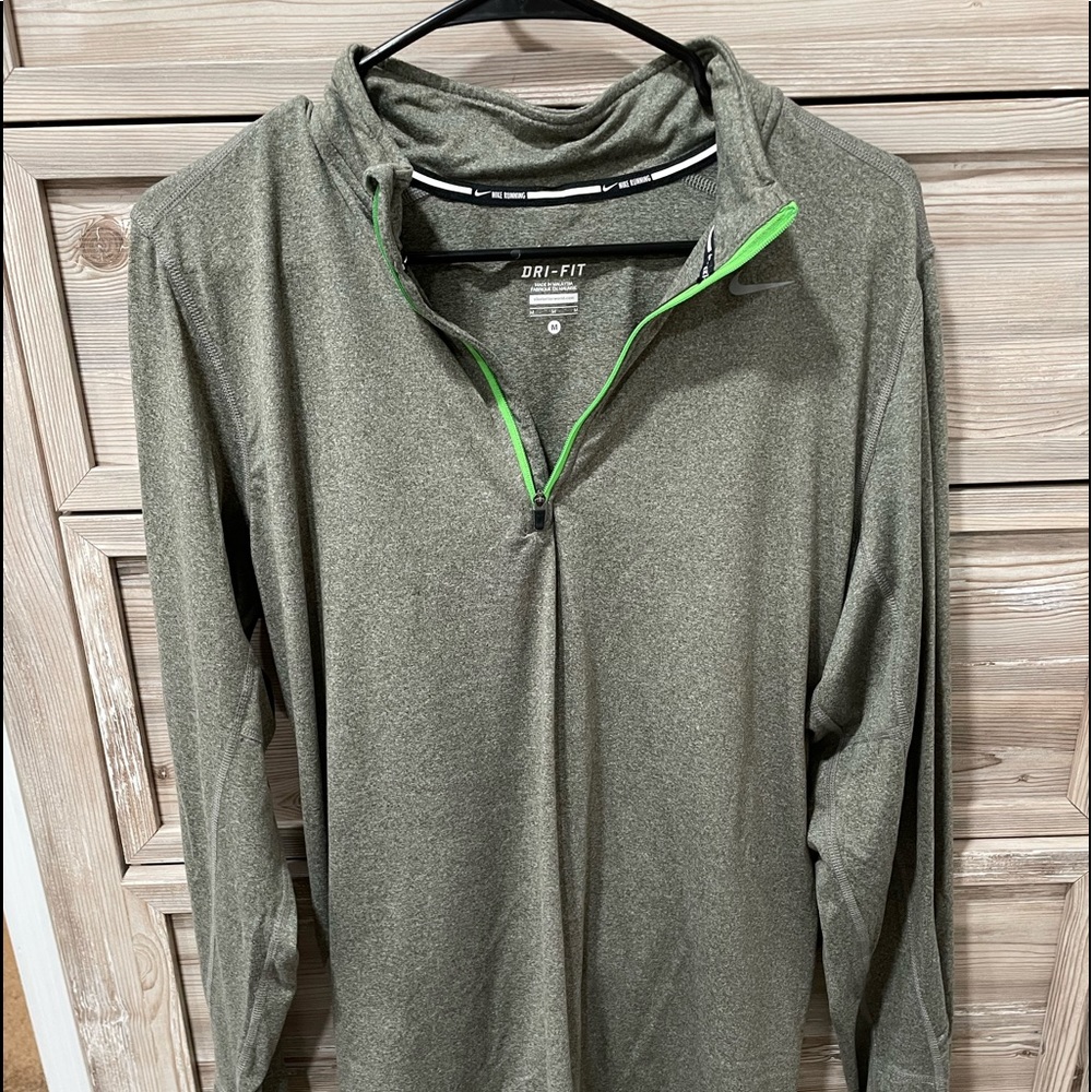 Nike running mens medium used like new gray and green